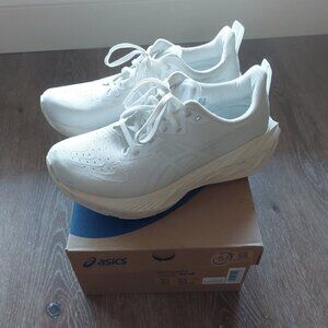 Women's Asics Novablast 4 with 9.5 Miles White With Box